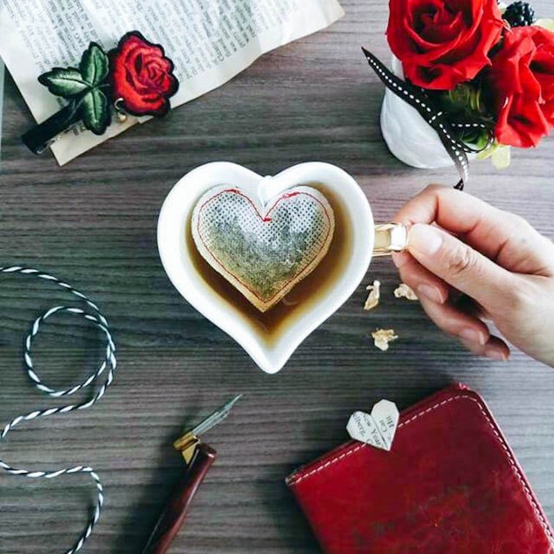 Tea Gift Box Autumn Tea Mix 15 Heart Shaped Tea Bags/Made in France, Tea Gifts - 茶 - 其他材质 白色