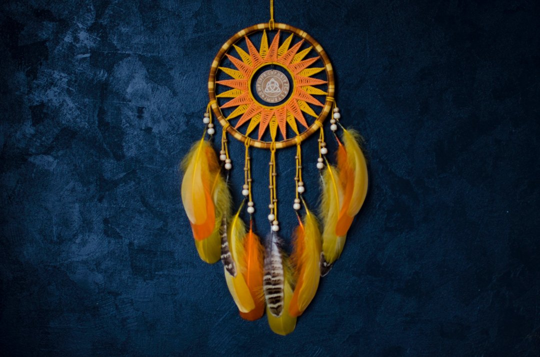 Witchy wall decor Triquetra wall sign Orange yellow dream catcher sun mandala - 墙贴/壁贴 - 绣线 橘色