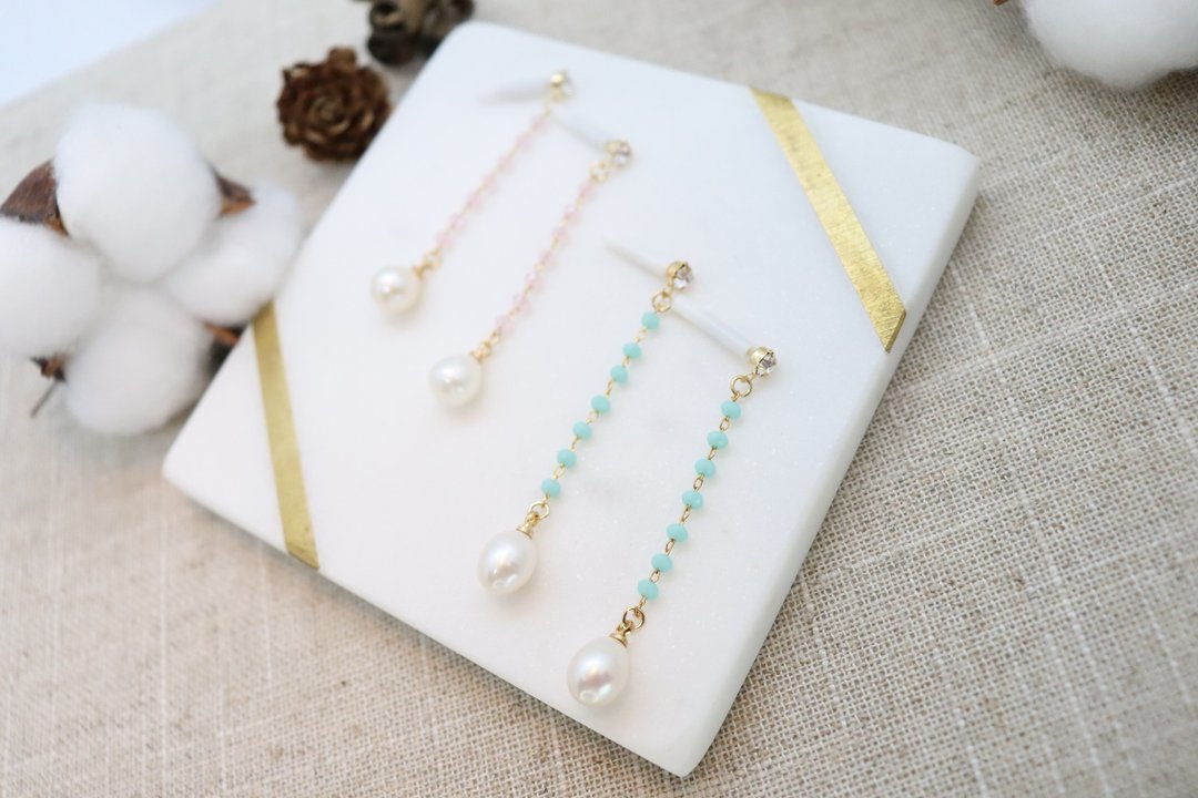 Oval Shaped Freshwater Pearl Drop Long Crystals Chains Titanium Post Earrings - 耳环/耳夹 - 珍珠 