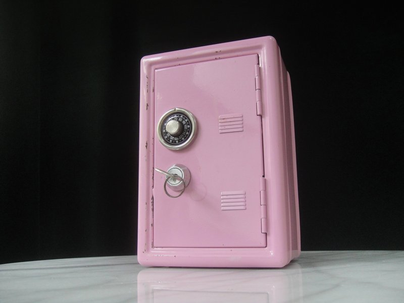 【老时光 OLD-TIME】早期二手台湾制保险箱造型存钱筒 - 储蓄罐 - 其他材质 多色