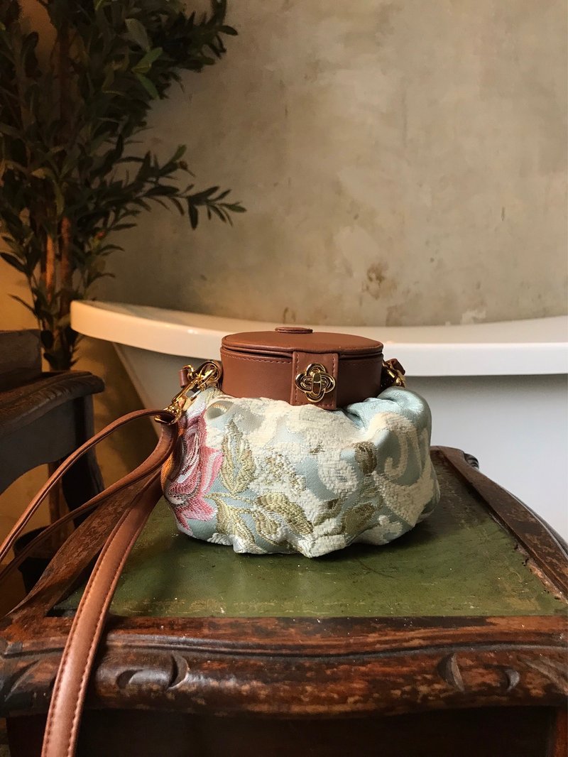 Mini Dumpling Bag - 手提包/手提袋 - 绣线 多色