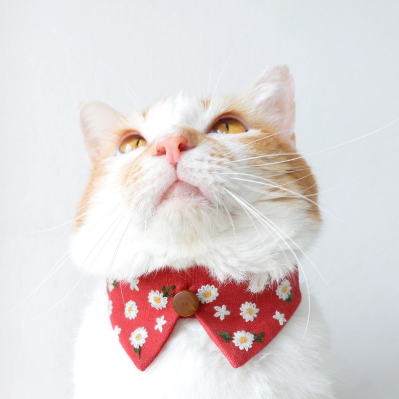 Daisies collar set,Removable- Hand Daisies Embroidery collar for cat - Ruby red - 项圈/牵绳 - 棉．麻 红色
