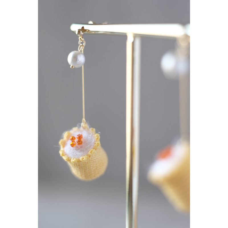 超可爱香港地道烧卖耳环 | 编织饰物 | 手作饰物 - 耳环/耳夹 - 绣线 黄色