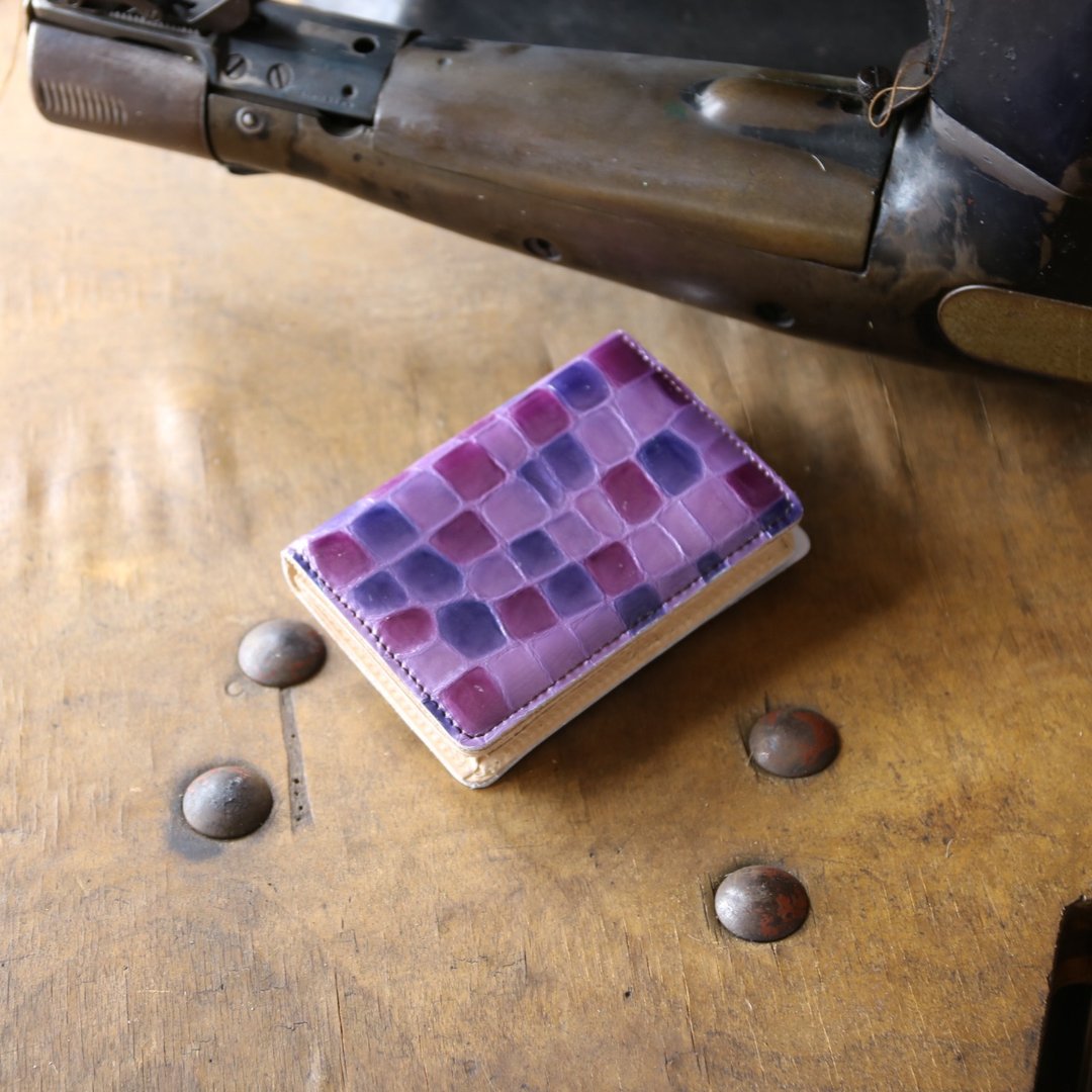 Manufactured in Japan Colored glass cowhide name piece 夾 name piece 盒 purple made in JAPAN handmade leather card case - 其他 - 真皮 紫色