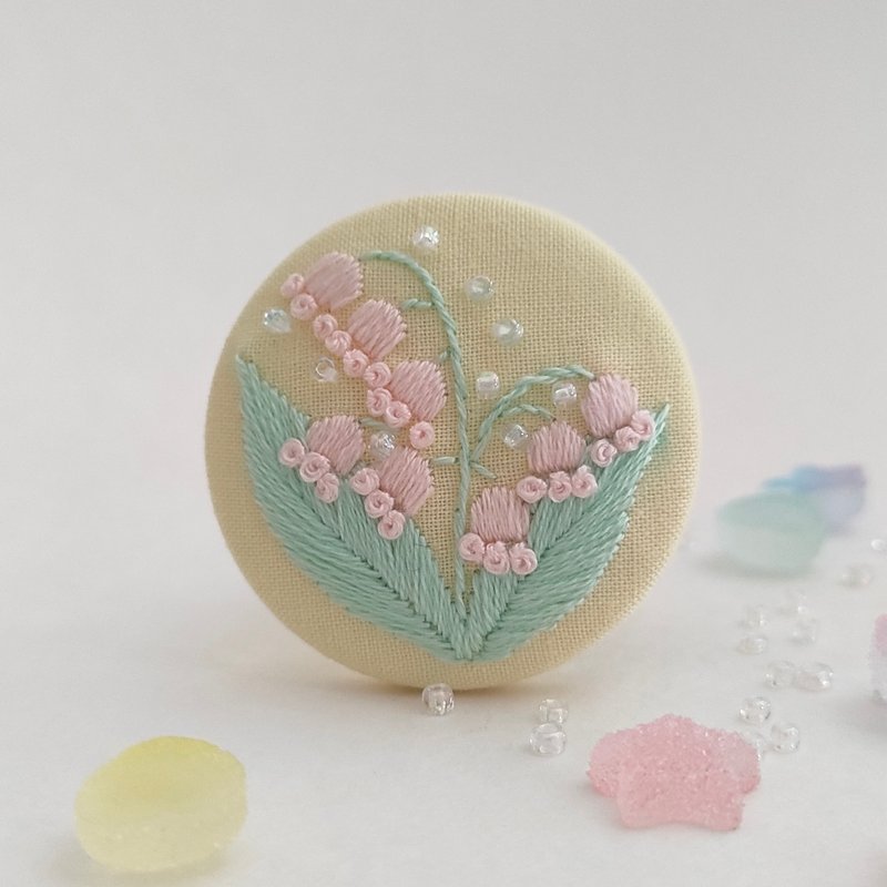 粉彩色调铃兰刺绣胸针或刺绣发圈 - 胸针 - 棉．麻 绿色