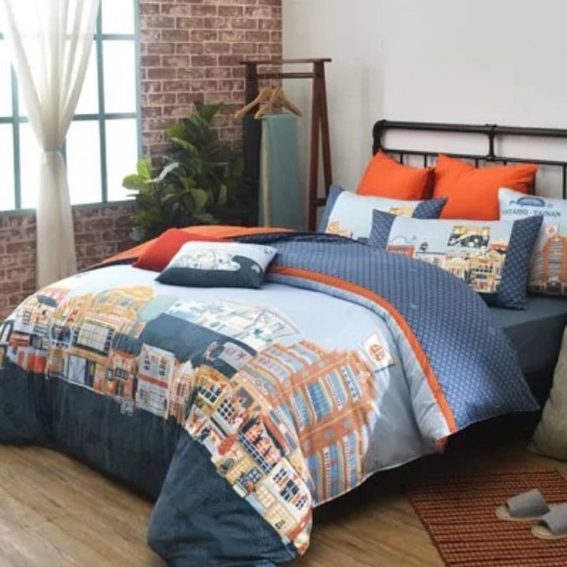 府城漫游 / 加大床包被单四件组/大宇人小雨宙插画家 - 寝具 - 棉．麻 蓝色