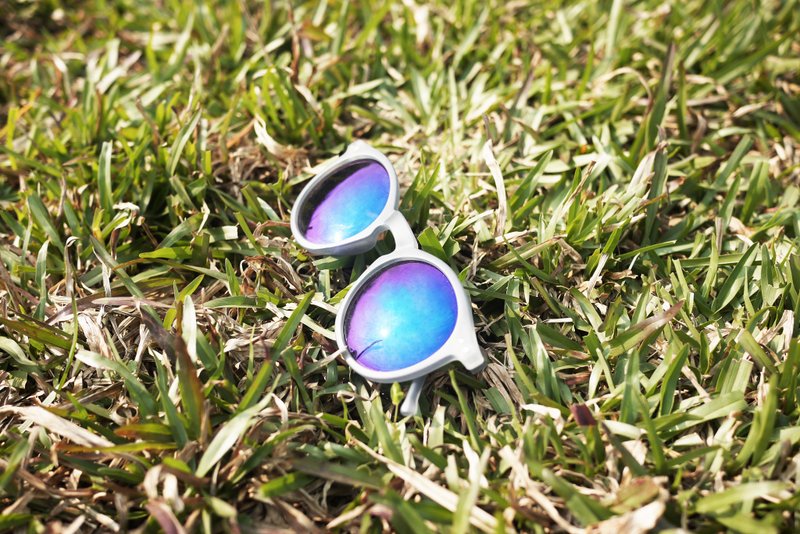 2is AngusB3 太阳眼镜│灰色框│蓝色反光镜片│复古墨镜 - 眼镜/眼镜框 - 塑料 蓝色