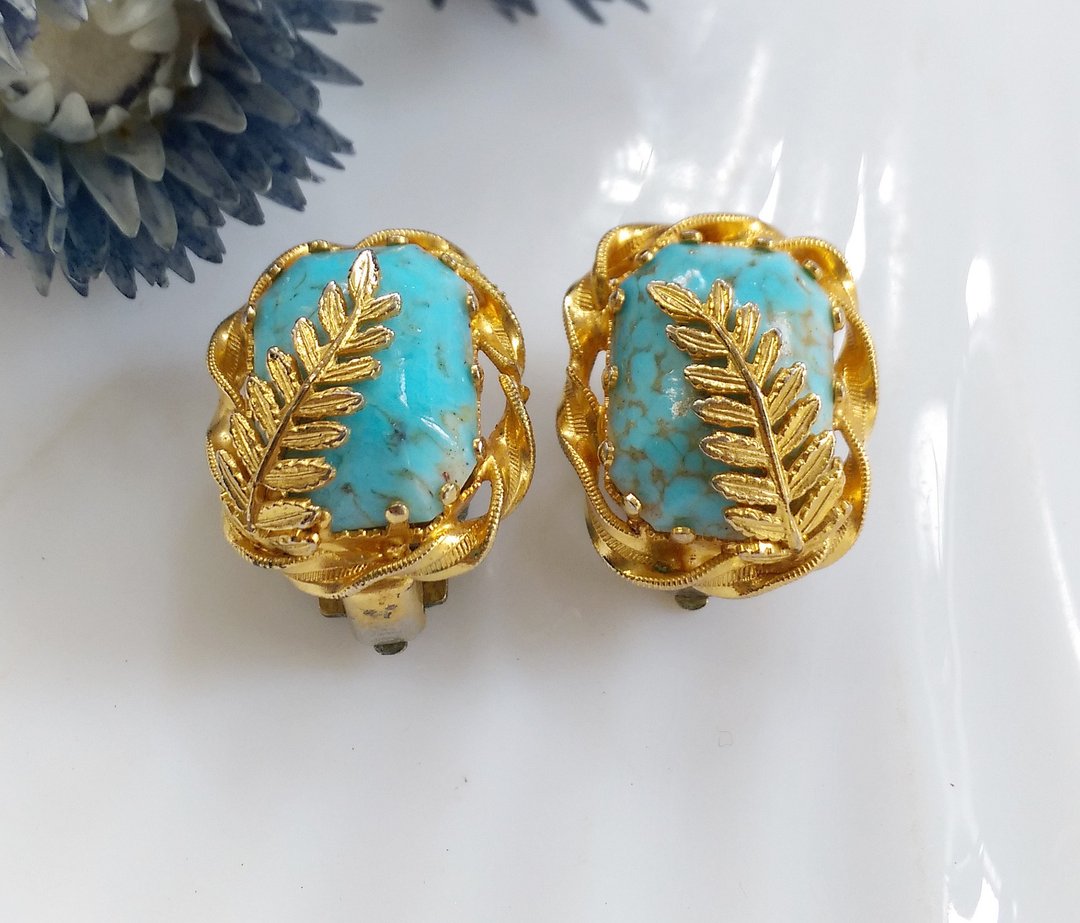 【西洋古董饰品 】Austria 金叶果子 夹式耳环 - 耳环/耳夹 - 其他金属 金色