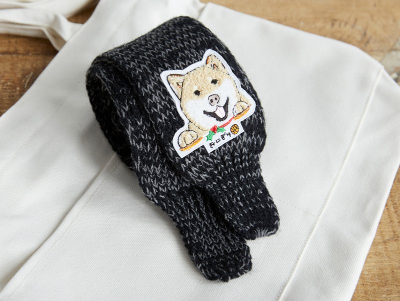 小饭团 柴柴温柔围巾 哈啰柴 柴犬围巾  黑柴色 - 丝巾 - 聚酯纤维 金色