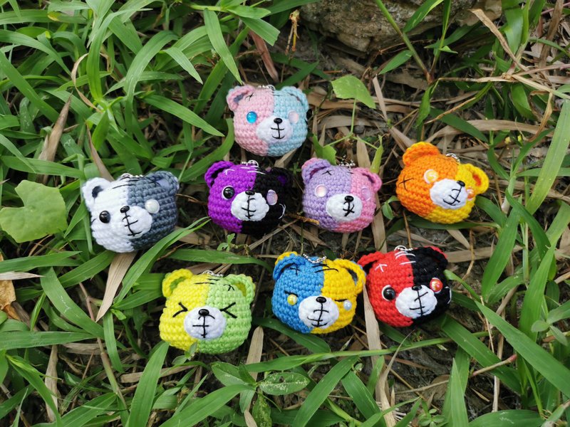 Brown bear animal crochet keychain - 吊饰 - 聚酯纤维 多色