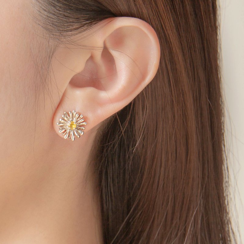 Daisy Earrings 雏菊纯银宝石耳环 花花 花朵 纯银耳环 送礼推荐 - 耳环/耳夹 - 纯银 银色