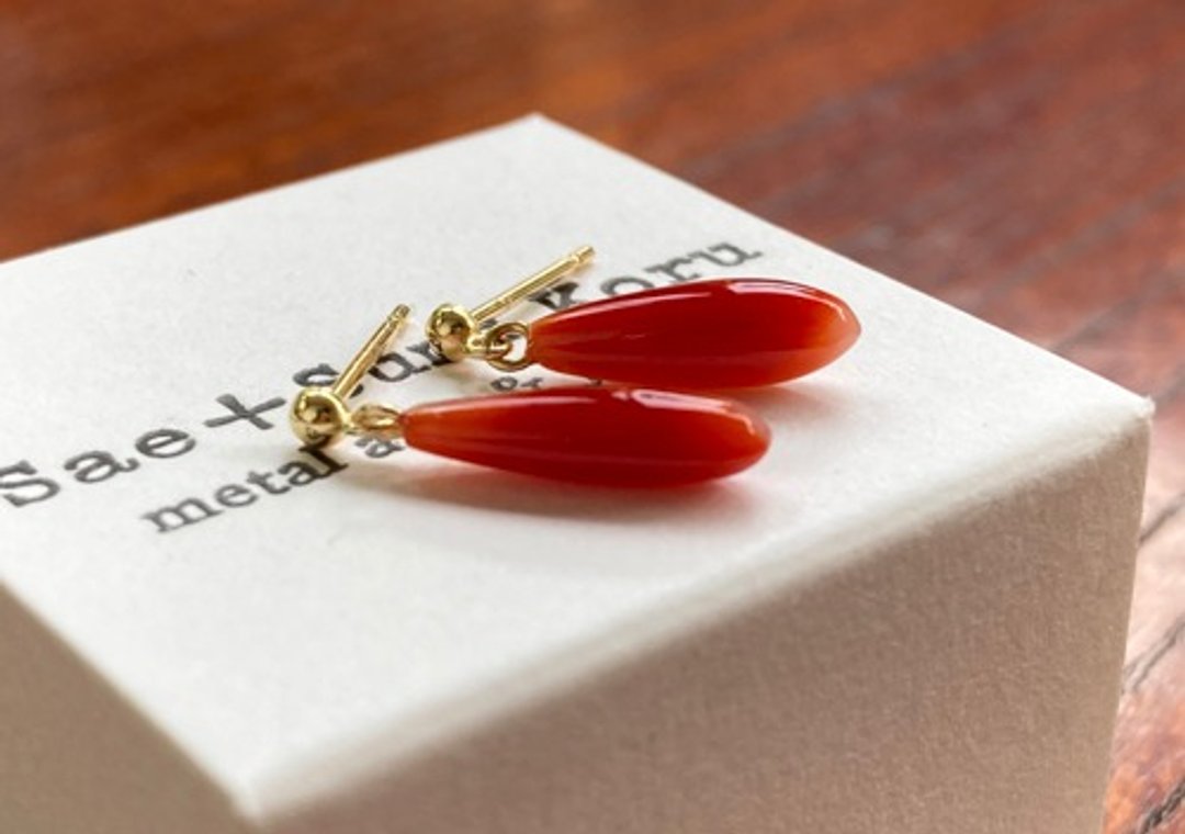 Natural ◇ red coral K18 earrings - 耳环/耳夹 - 宝石 