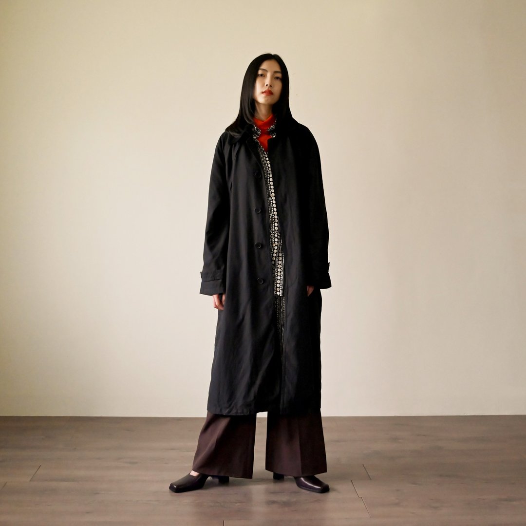 【NaSuBi Vintage】拼接毛领炭黑长版古着风衣 - 女装休闲/机能外套 - 其他人造纤维 黑色