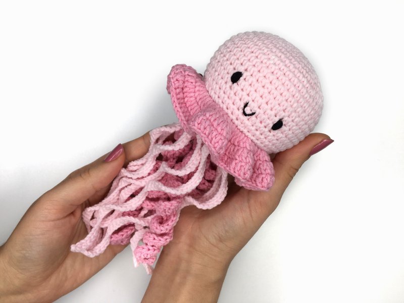 Gift for newborn, crochet jellyfish,  nicu premie gift, first baby toy. - 玩具/玩偶 - 其他材质 