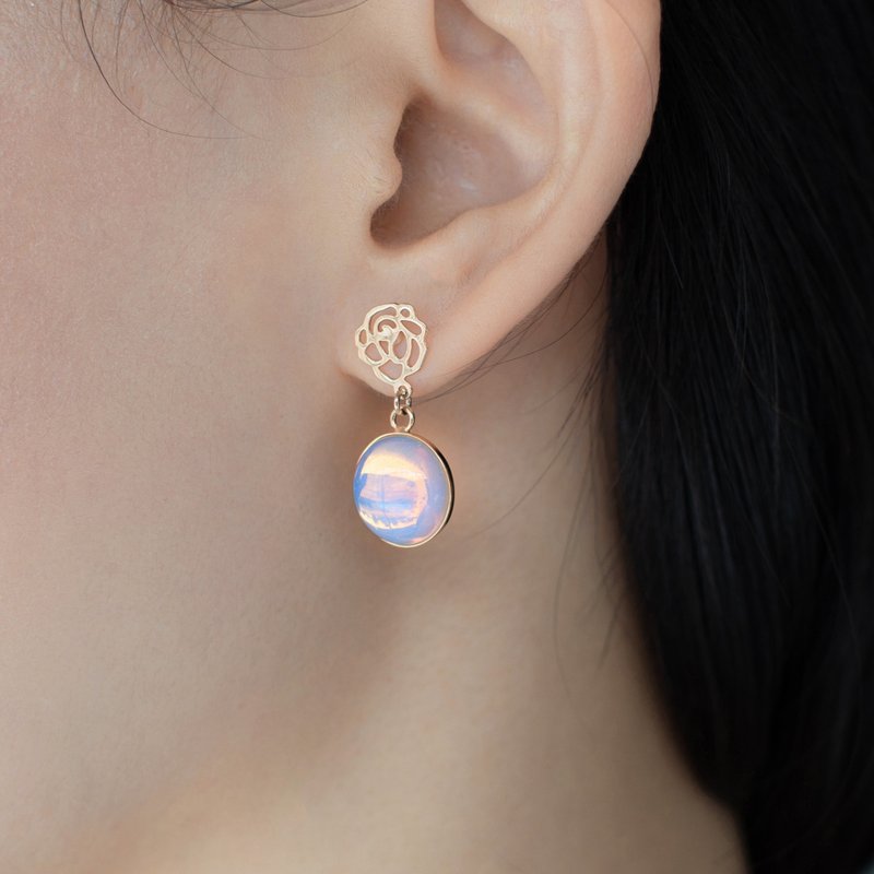 【客订改夹式】La Rose 月光石耳环 经典玫瑰系列  手作 轻珠宝 - 耳环/耳夹 - 半宝石 金色