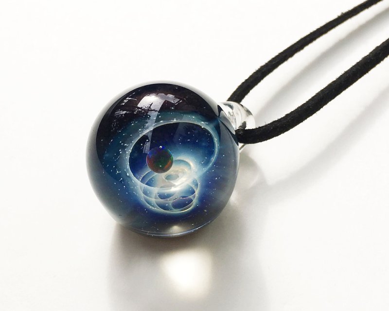 You are the only planet's world. ver Sirius Black Opal filled glass pendant Universe - 项链 - 玻璃 蓝色