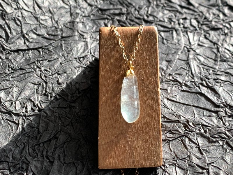 快速出货 天然缅甸玉翡翠 玉坠玻璃种小冰豆 福豆 18K金坠头 送礼 - 项链 - 玉石 透明