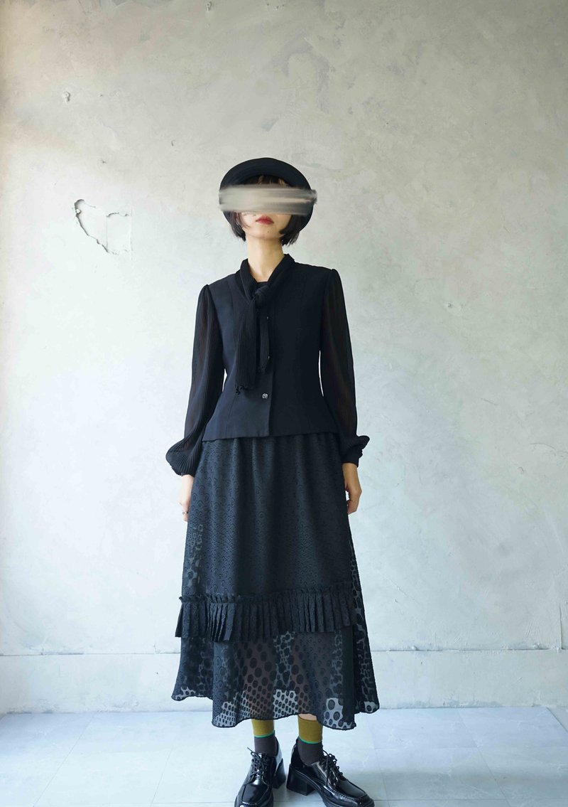 设计手作-欧普艺术圆点缇花黑色透肤雪纺个性不规则压折伞状长裙 - 裙子 - 聚酯纤维 黑色