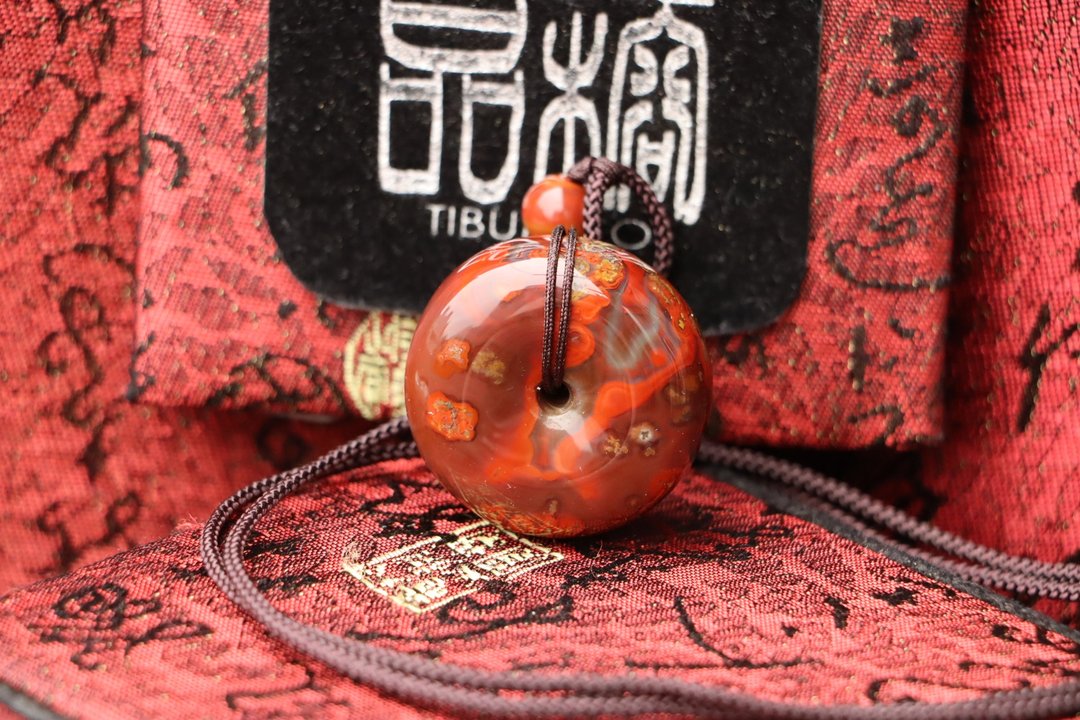 原矿天然战国红平安扣 34.4mmx16.3mm 玉石 吊坠 饰品 战国红吊坠 - 项链 - 玉石 