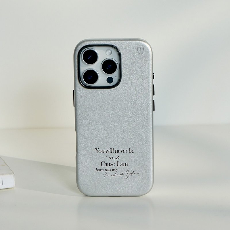 Born This Way全包皮革MagSafe iPhone手机壳 - 手机壳/手机套 - 塑料 多色