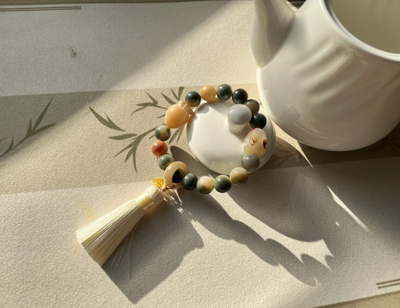 天然原生菩提根 菩提根炭烧小兔子 设计手串手持s - 手链/手环 - 植物．花 黑色