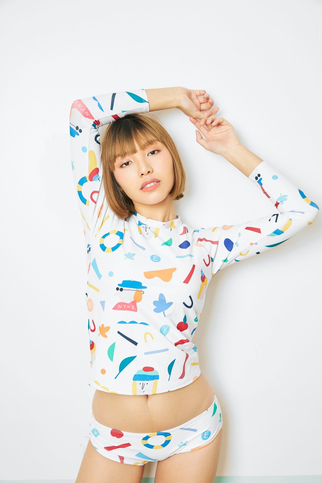 Tropical Rash-guard :NY Black & White Summer - 女装泳衣/比基尼 - 其他材质 白色