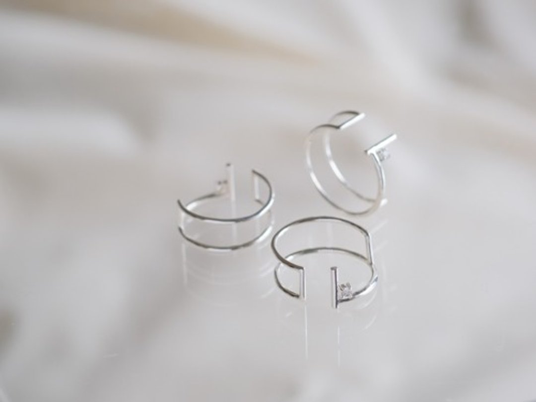 modern design silver ring with natural white topaz - 戒指 - 其他金属 银色