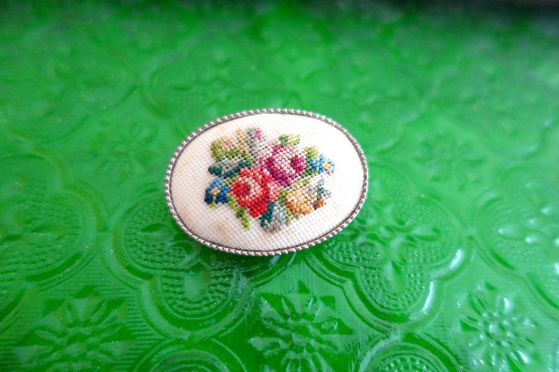 稀少古董老件英国高级十字绣镀K金颈链吊坠胸针 二手古着 - 胸针 - 其他材质 金色