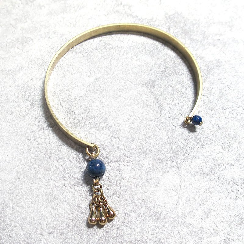VIIART。缨络-青金。青金石黄铜流苏手环 - 手链/手环 - 宝石 蓝色