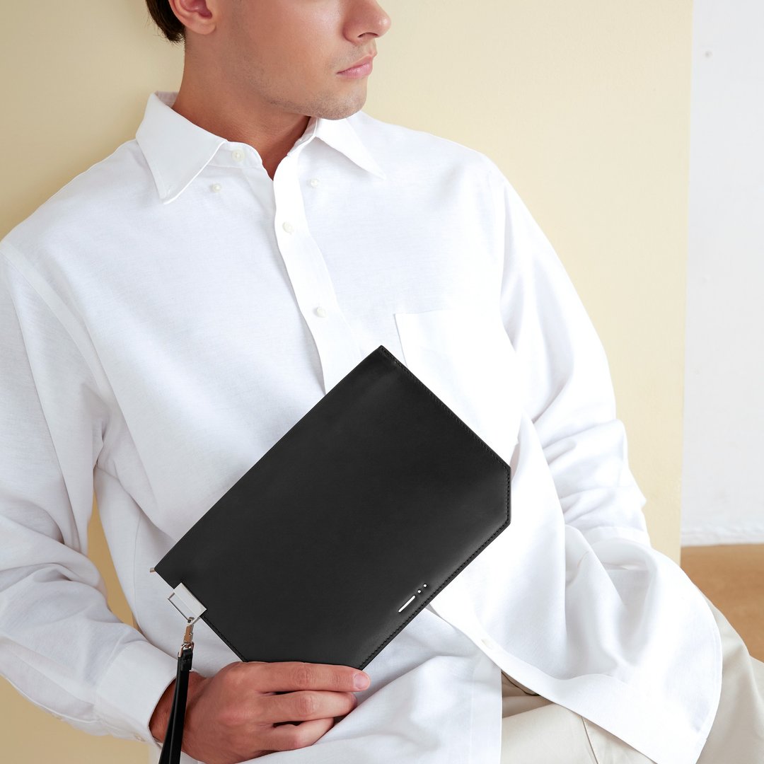 DA07 Clutch S – Black (Minimal Leather Bag) - 手拿包 - 真皮 黑色