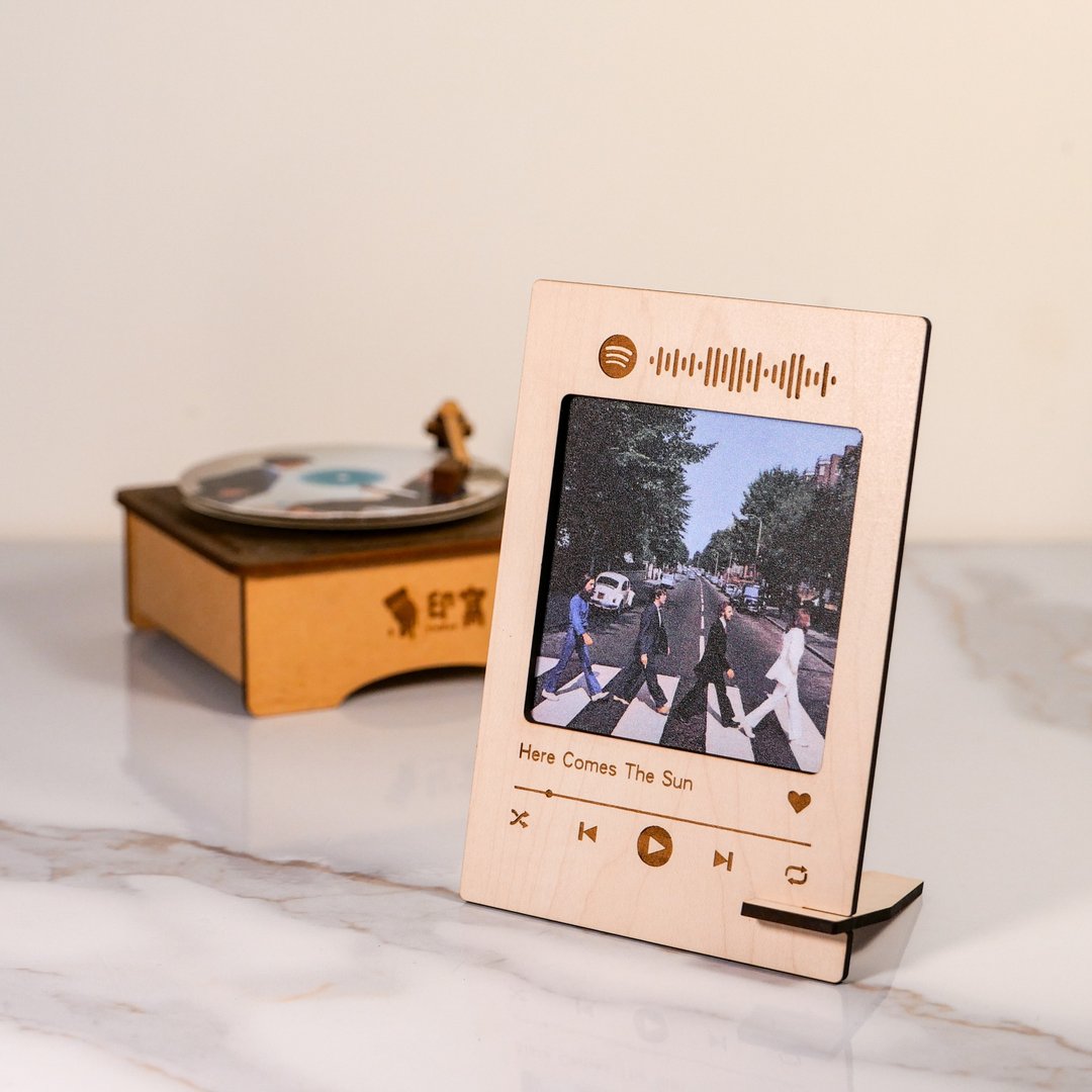 【定制化礼物】Spotify图码。相框 - 画框/相框 - 木头 