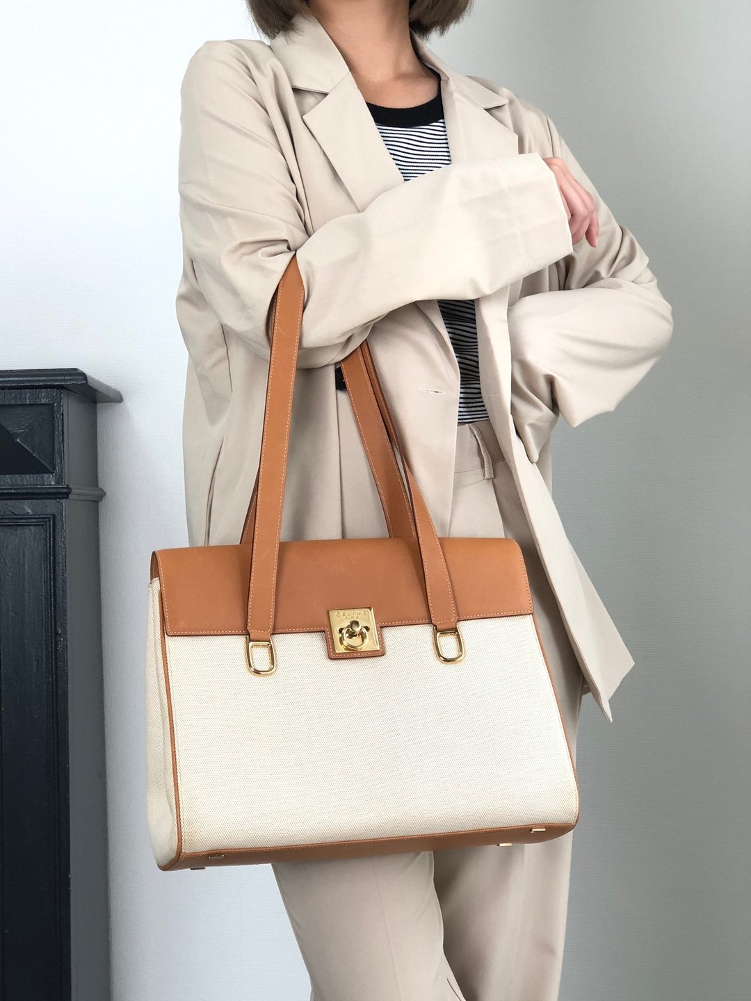 【 日本直送 名牌中古包 】CELINE  સેલિન 手提包 棕色 米色 经典扣饰 帆布 皮革 vintage hzaany - 手提包/手提袋 - 棉．麻 咖啡色