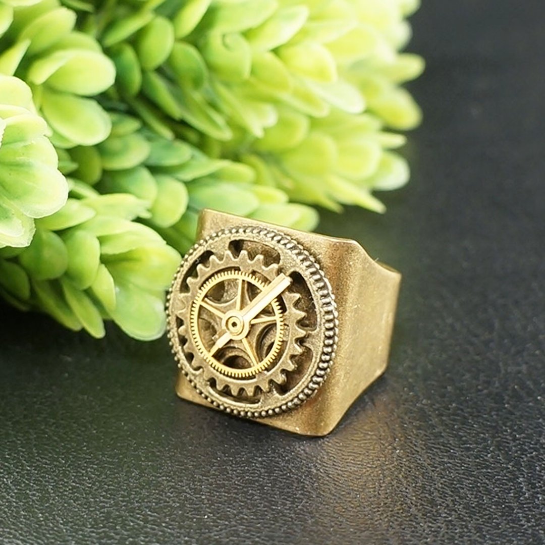 Steampunk Ring Brass Watch Parts Gears Adjustable Ring Jewelry Accessories Gift - 戒指 - 其他金属 金色