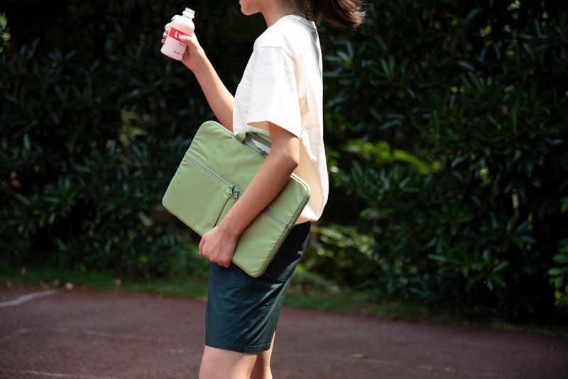 Pouch+ 復古纯色防水筆電包 便攜式公文包 iPad收納 大号 - 电脑包 - 尼龙 