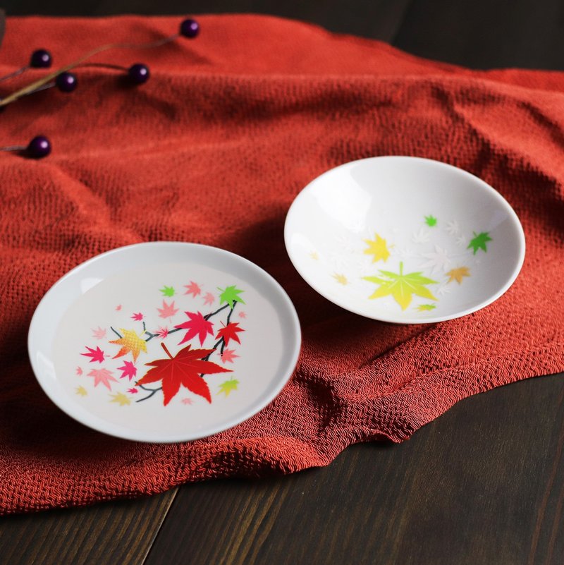 Cold feeling autumn leaves flat cup pair set A vessel to enjoy the season when the color changes depending on the temperature - 酒杯/酒器 - 瓷 红色