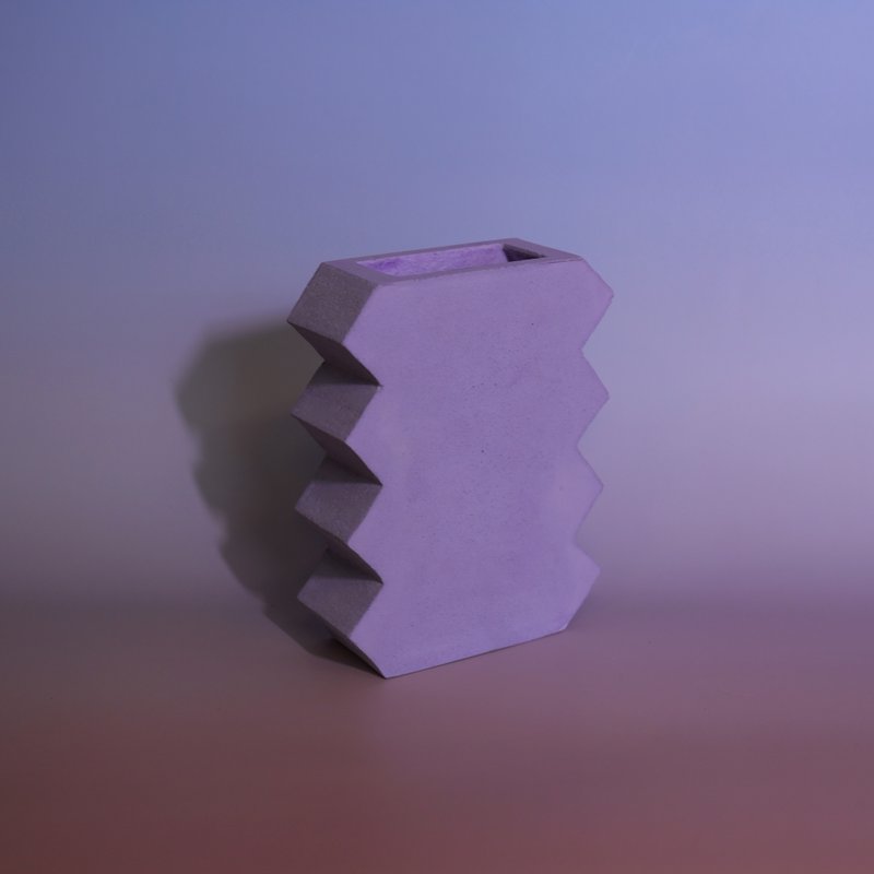 Artpartment 平瓶 | 手作 | 花器 - 花瓶/陶器 - 水泥 紫色