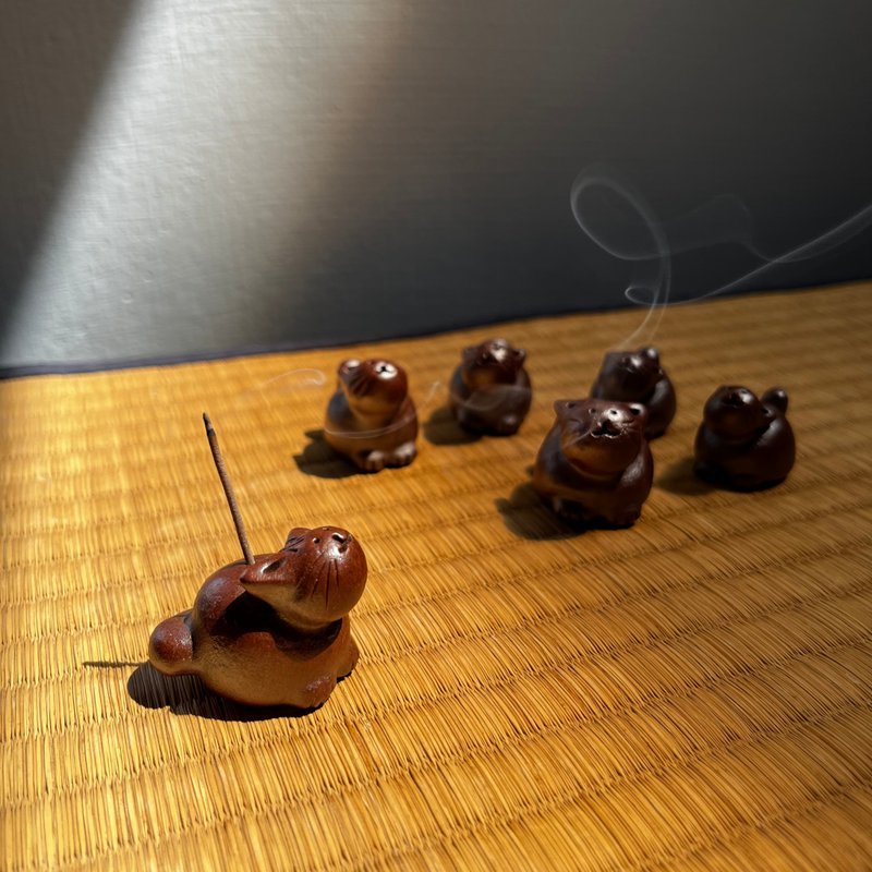 喵禅 / 线香立 / 陶 - 香薰/精油/线香 - 陶 咖啡色