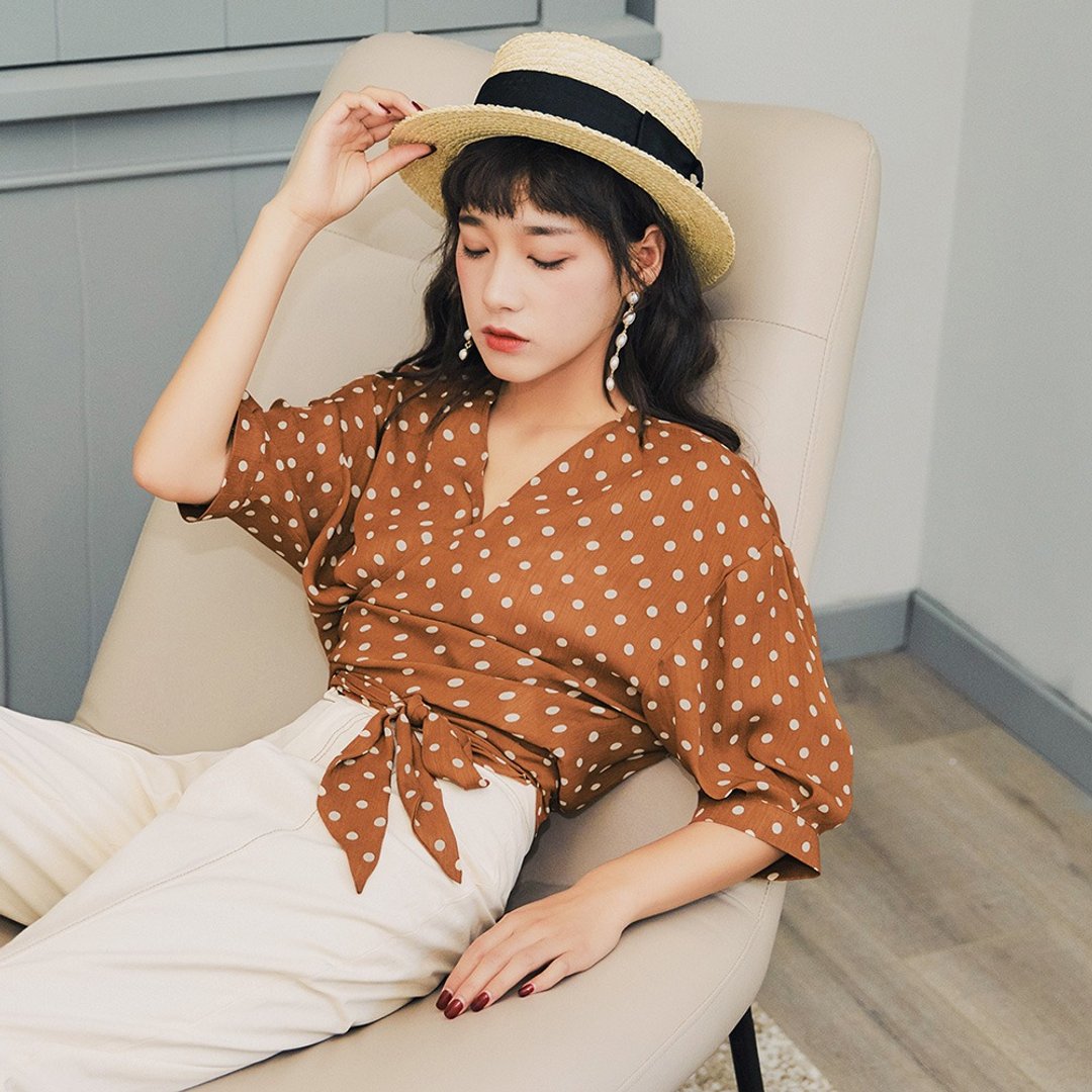 【特价商品】初春女士穿搭绑带式波点上衣衬衫 YAX8778 - 女装衬衫 - 聚酯纤维 咖啡色