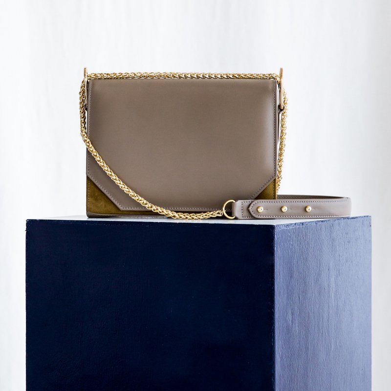 PANDORA LARGE - WOMAN LEATHER SHOULDER BAG- BEIGE - 侧背包/斜挎包 - 真皮 卡其色