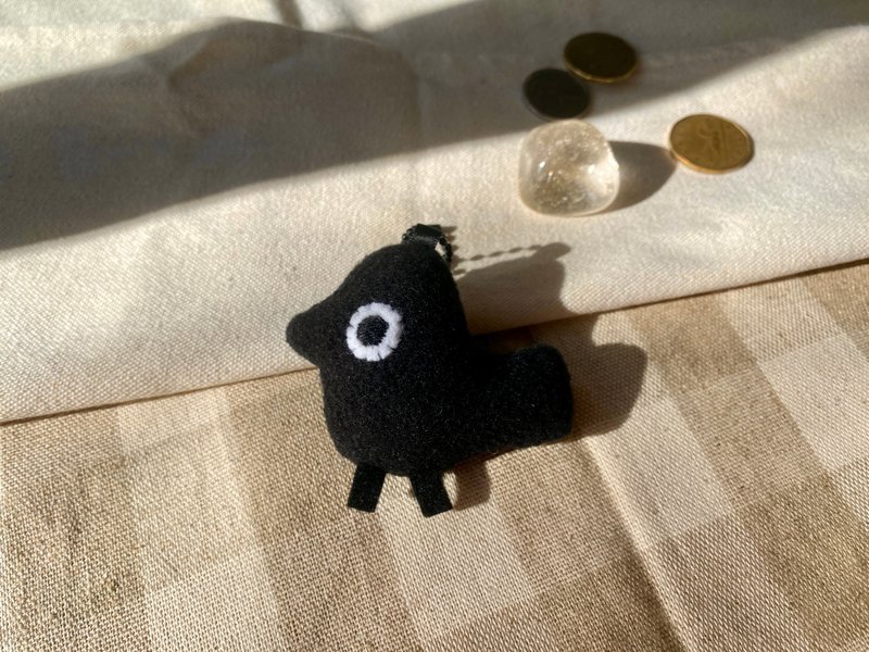 全黑鸦鸦吊饰 - 侧背包/斜挎包 - 棉．麻 黑色