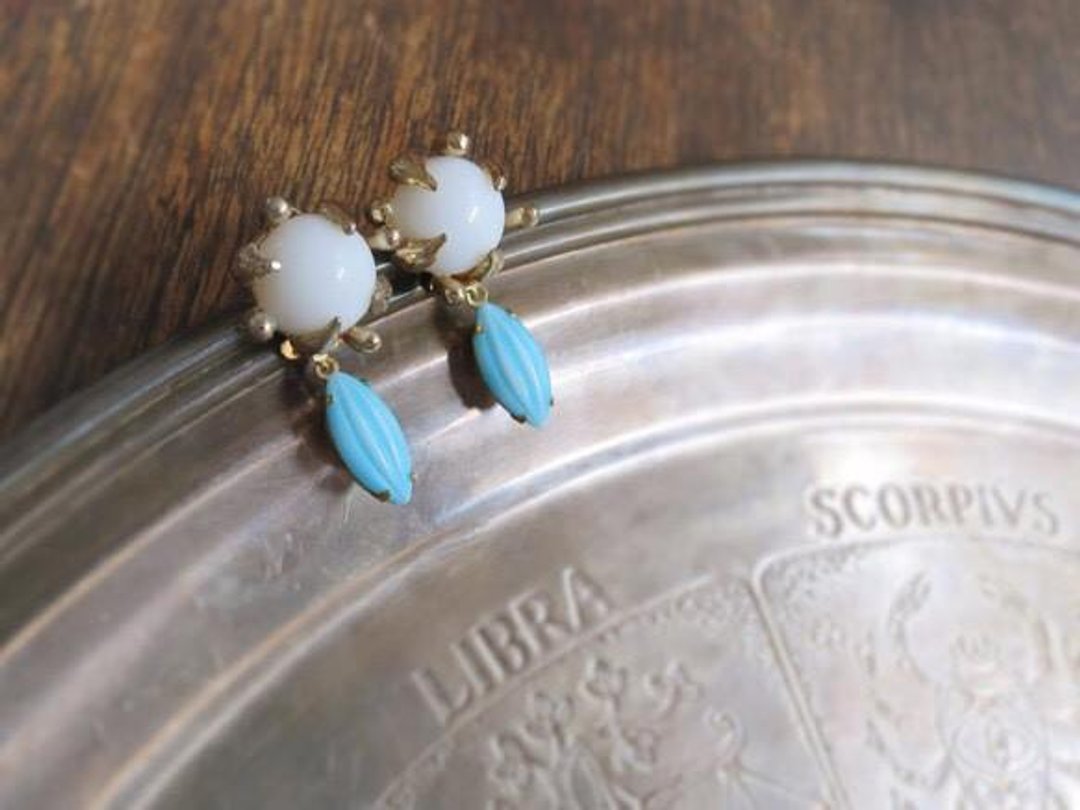 Vintage earrings 2way vintage pierced earrings <PE-WCS3> - 耳环/耳夹 - 其他金属 白色