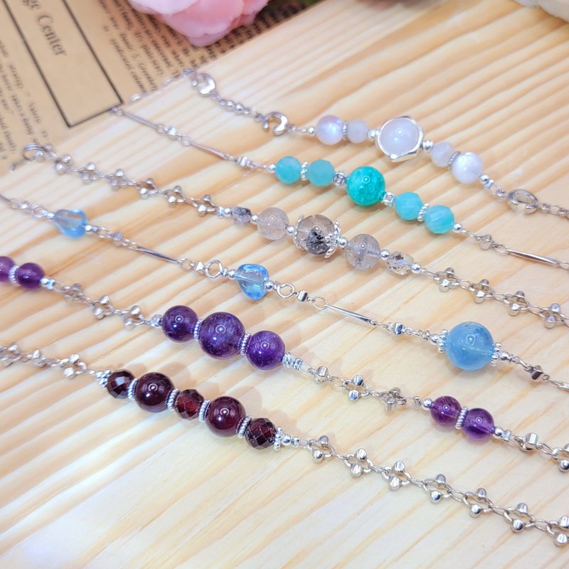 AgIo。诞生石。设计款手链 - 手链/手环 - 水晶 