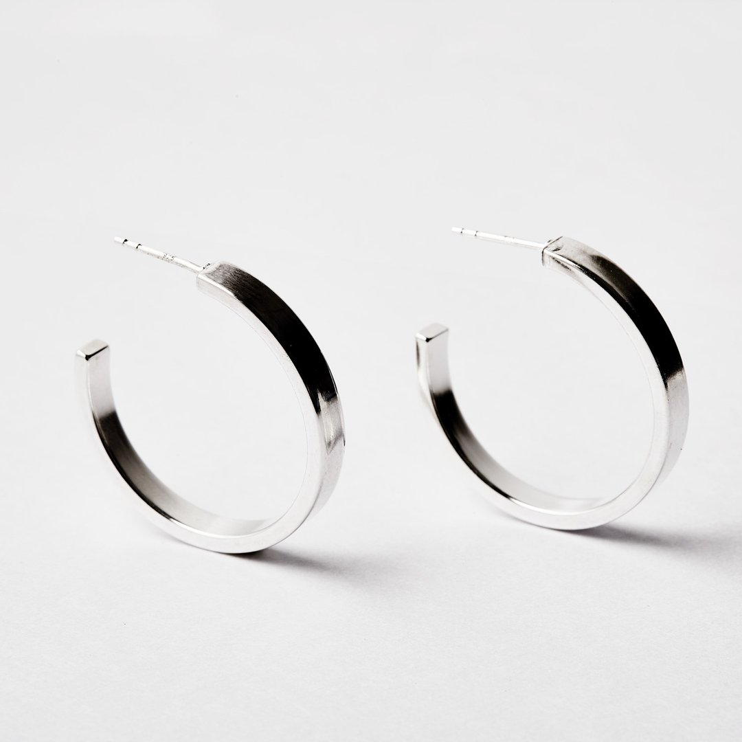 ER-008 RECTANGLE STUD ต่างหูแผ่นลวดแบน - 耳环/耳夹 - 其他金属 银色