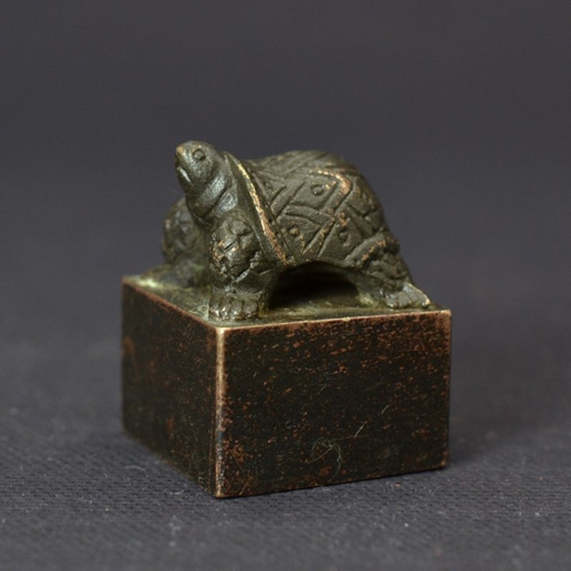 仿古铜龟钮印章客制姓名做旧 - 印章/印台 - 铜/黄铜 咖啡色