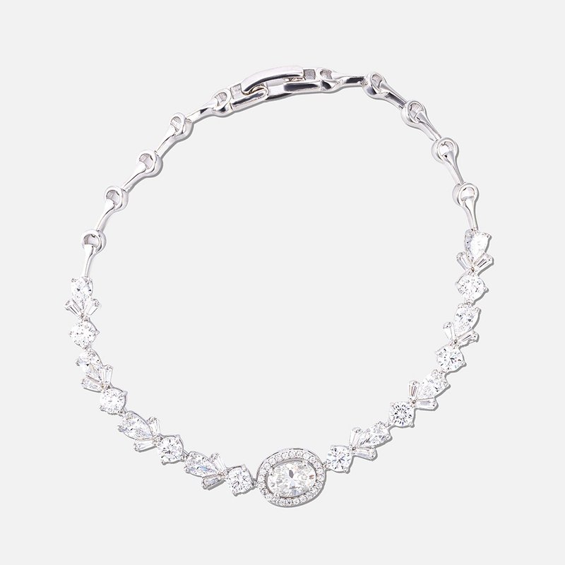 AMARA闪耀花钻手链 莫桑钻 生日 情人节 圣诞 结婚 礼物 - 手链/手环 - 其他材质 