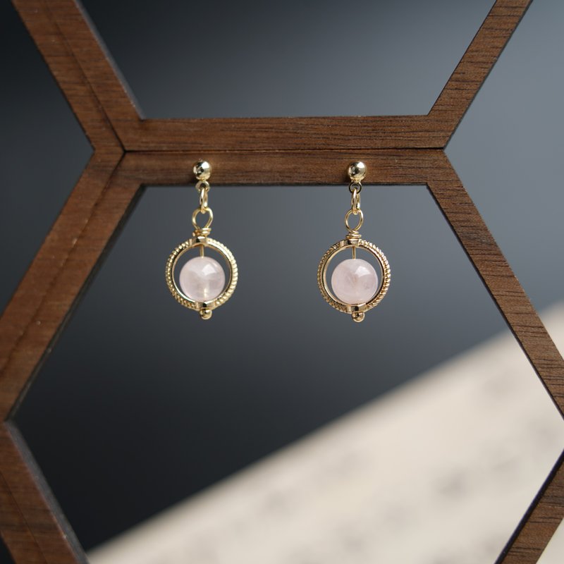 【含苞】天然石 耳环 耳钉 | 粉晶 粉色 简约 - 耳环/耳夹 - 水晶 粉红色