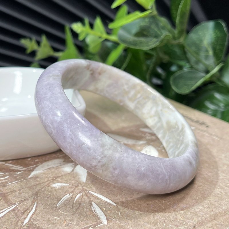 稀有紫方钠石手镯58MM 玉化高瓷薰衣草紫神奇变色石手环 独特有趣 - 手链/手环 - 宝石 