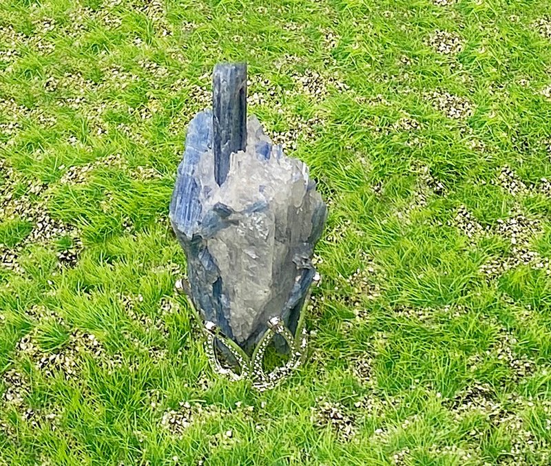 手串充电站-天然原矿蓝晶石共生冰透白水晶及镜铁矿及云母 养水晶 - 其他 - 水晶 多色