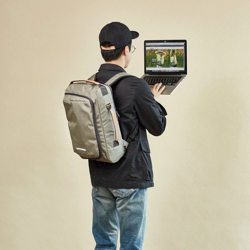 RAWROW-铁道系列-15寸经典两用后背包(后背/手提)湖水绿-RBP114OL - 后背包/双肩包 - 尼龙 卡其色