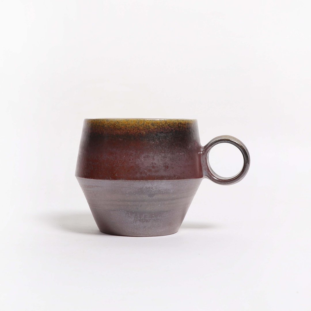 明芽窑 l 柴烧自然釉茧型马克杯咖啡杯 H - 咖啡杯/马克杯 - 陶 咖啡色